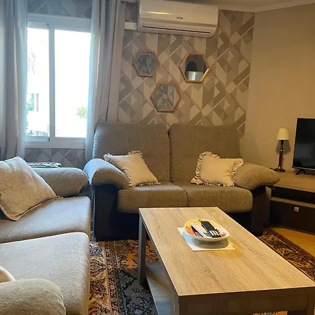Апартаменти Marbella Apartment *