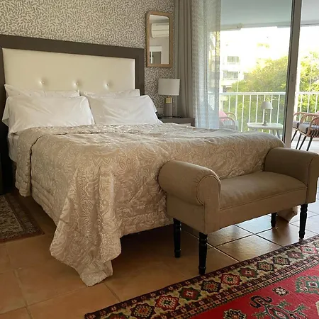 Апартаменти Marbella Apartment Марбелья